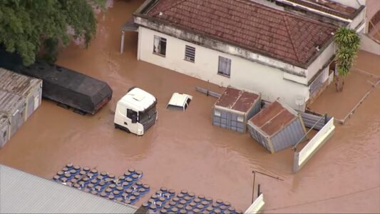 av-drone-jf-.transfer-frame-163