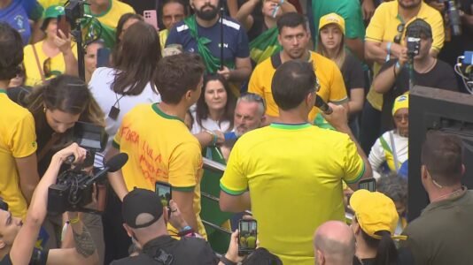 hn-geral-todos-protesto-nikolas-baronesa-reichhardt-01032026-20260301-1243-frame-417802