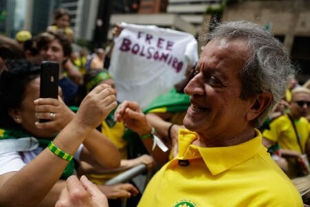 valdemar-costa-neto-em-manifestacao-na-avenida-paulista-acorda-brasil