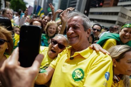 valdemar-costa-neto-em-manifestacao-na-avenida-paulista
