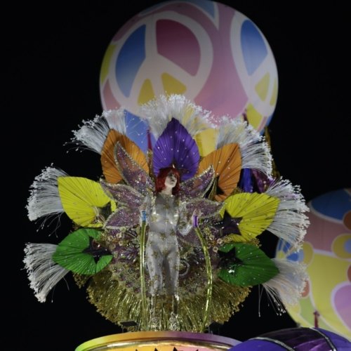 Desfile da Mocidade – Foto: Guito Moreto / Agência Globo