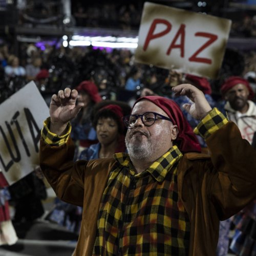 Acadêmicos de Niterói abre Carnaval do Rio com homenagem a Lula Eduardo – Anizelli/Folhapress