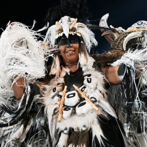 Imperatriz Leopoldinense homenageia Ney Matogrosso na primeira noite de desfiles na Marquês de Sapucaí – Tita Barros/Reuters