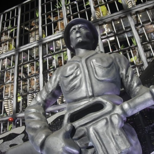 Desfile da Mocidade – Foto: Guito Moreto / Agência O GLOBO